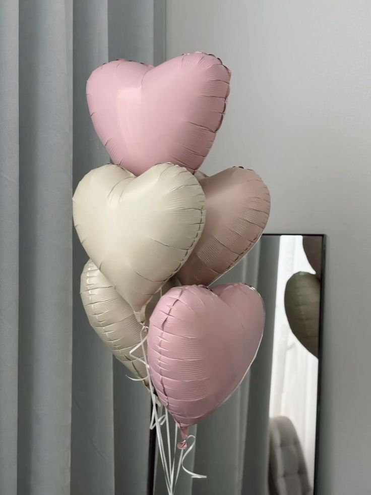 Heart Balloon Bouquet - 5 hearts